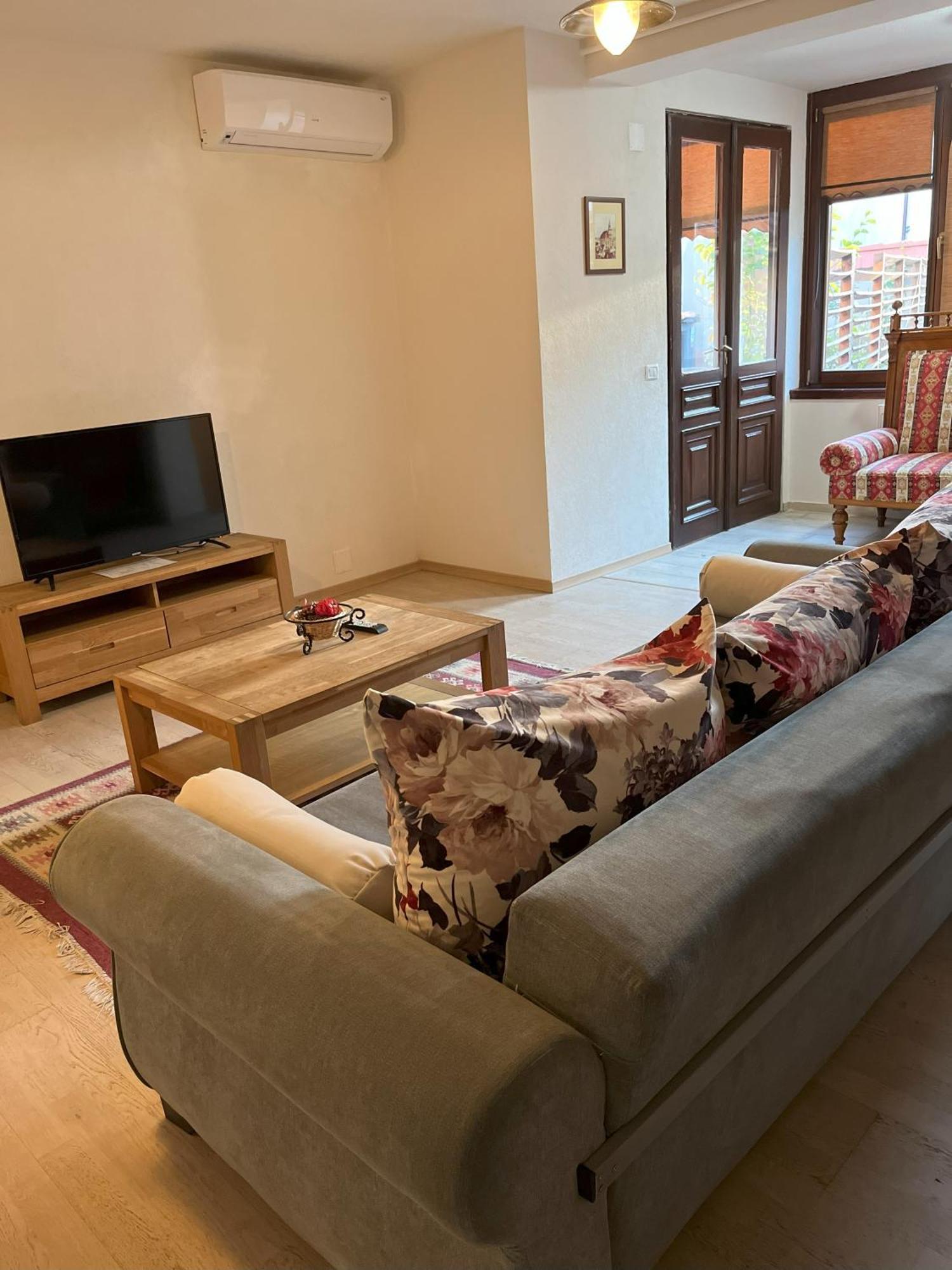 Cozy Apartment Brasov Luaran gambar