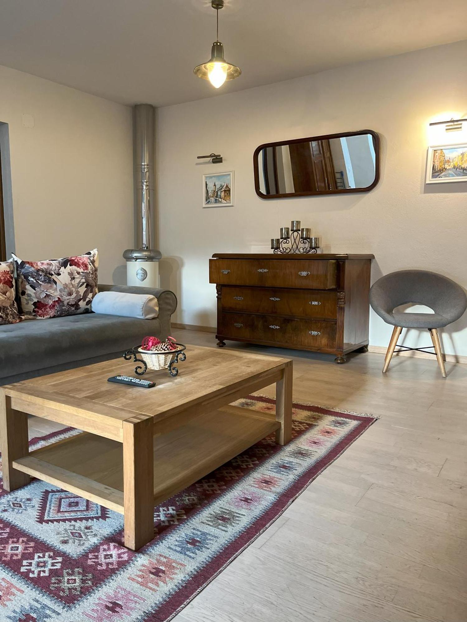 Cozy Apartment Brasov Luaran gambar