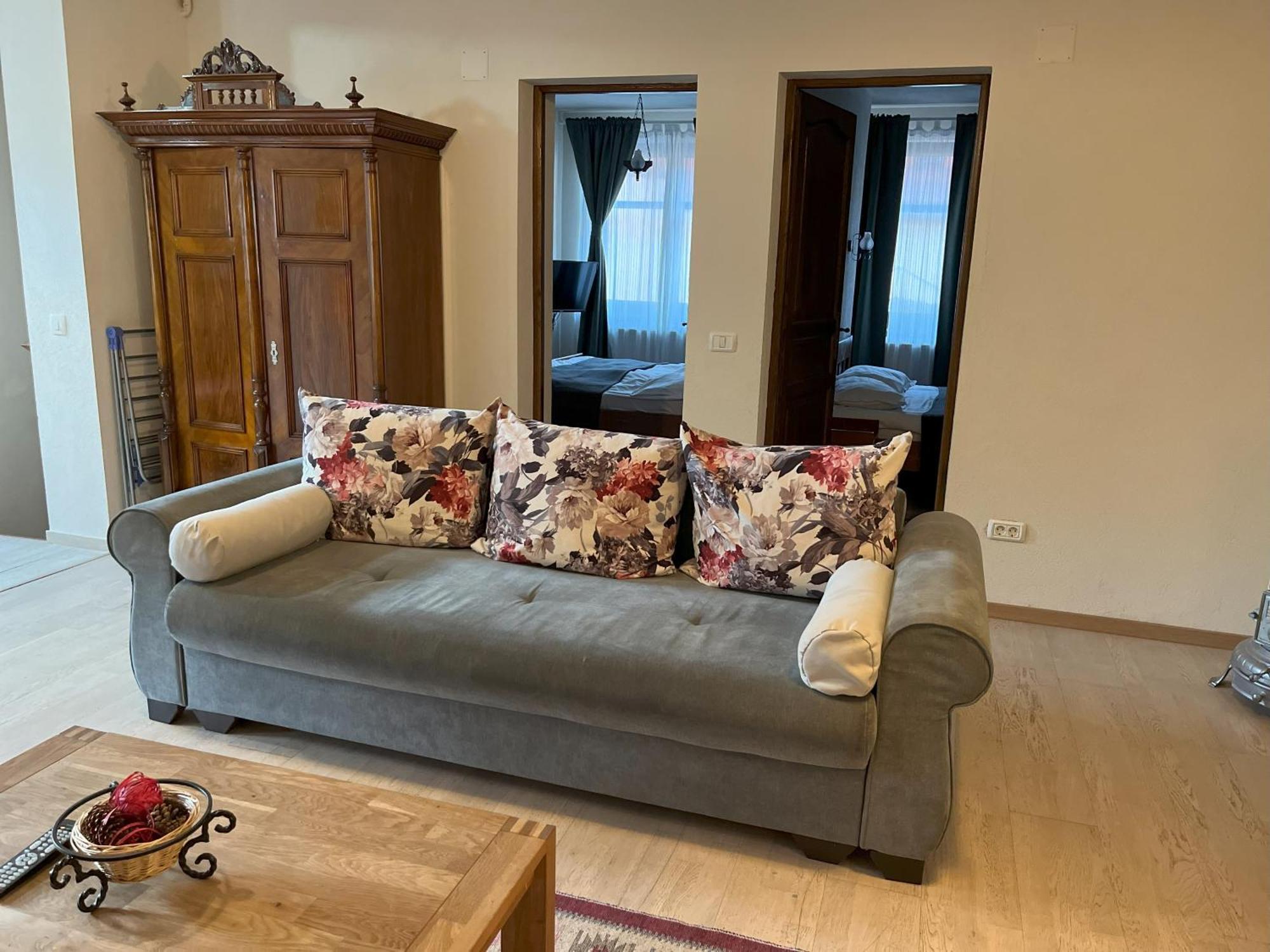 Cozy Apartment Brasov Luaran gambar