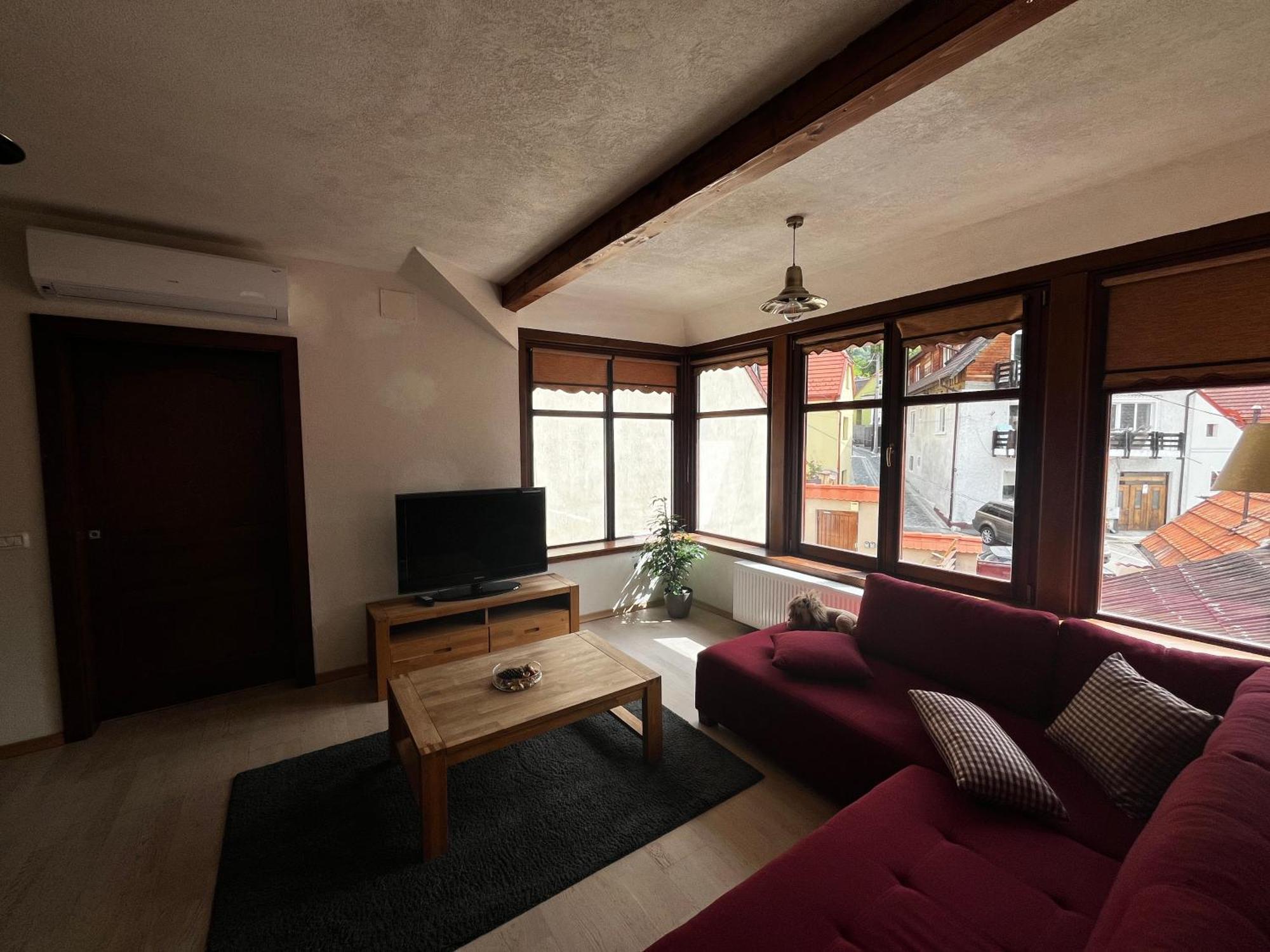 Cozy Apartment Brasov Luaran gambar
