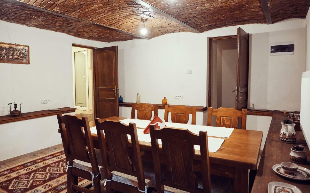 Cozy Apartment Brasov Luaran gambar