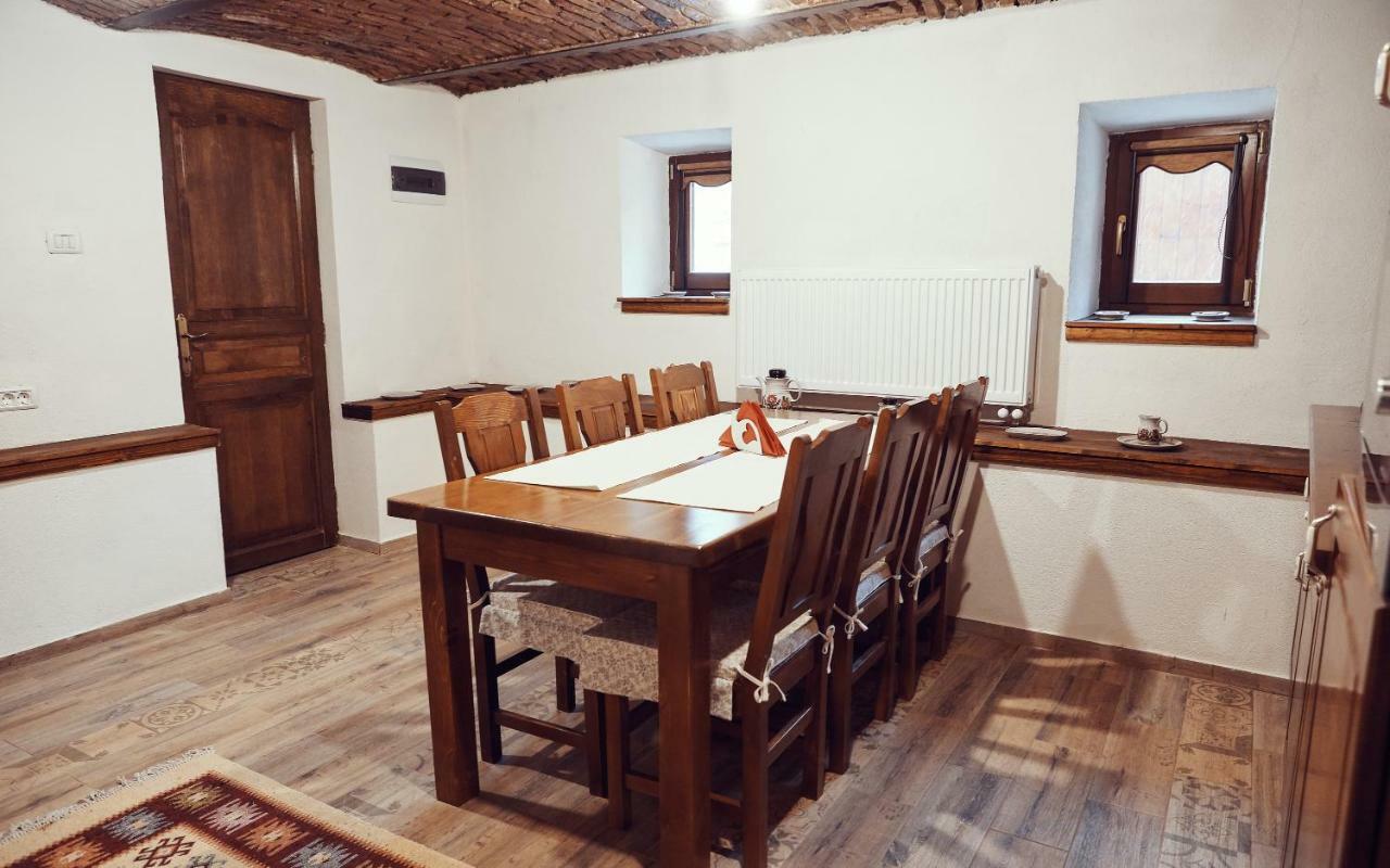 Cozy Apartment Brasov Luaran gambar