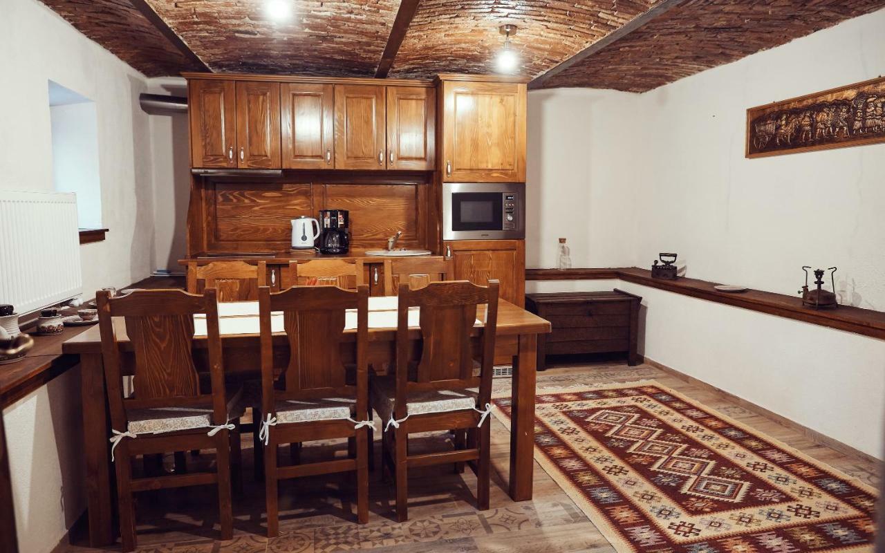 Cozy Apartment Brasov Luaran gambar